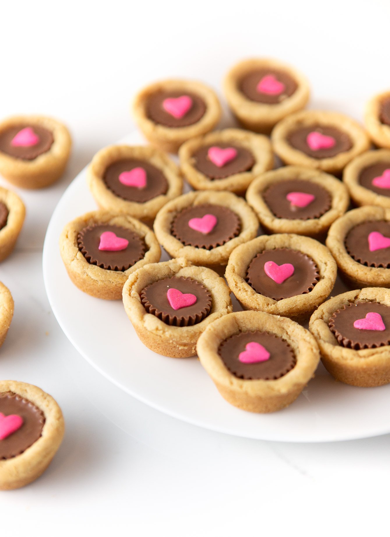 Reeses Peanut Butter Valentines Cookie Cups