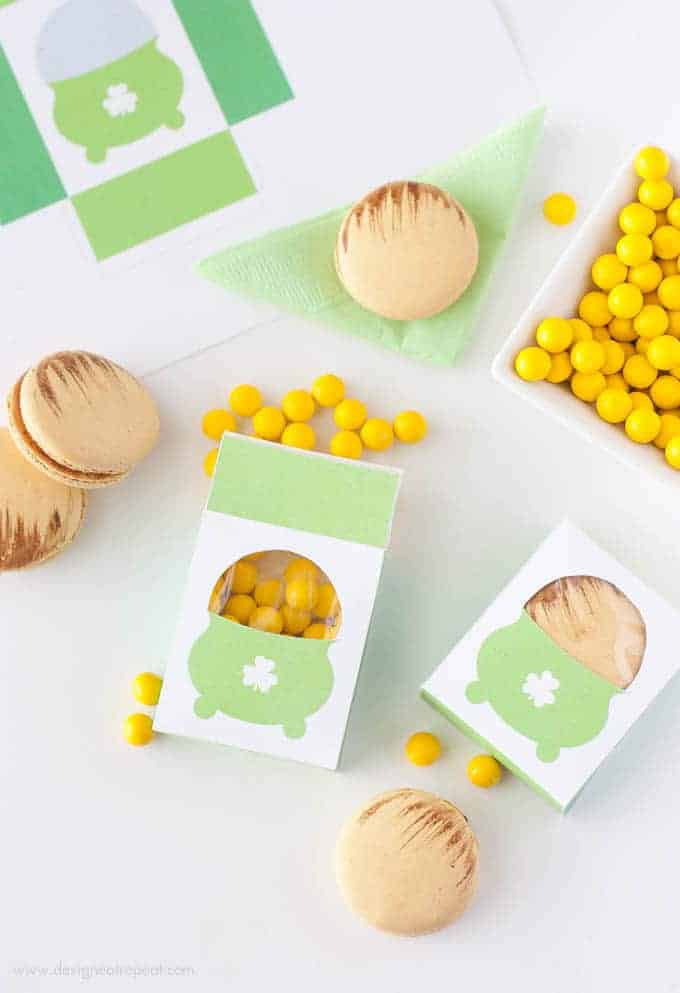 Free Printable Pot of Gold Treat Box | by Design Eat Repeat.