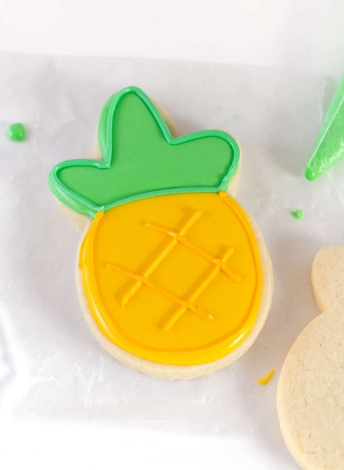 How to make pineapple cookie with Royal Icing for Sugar Cookies